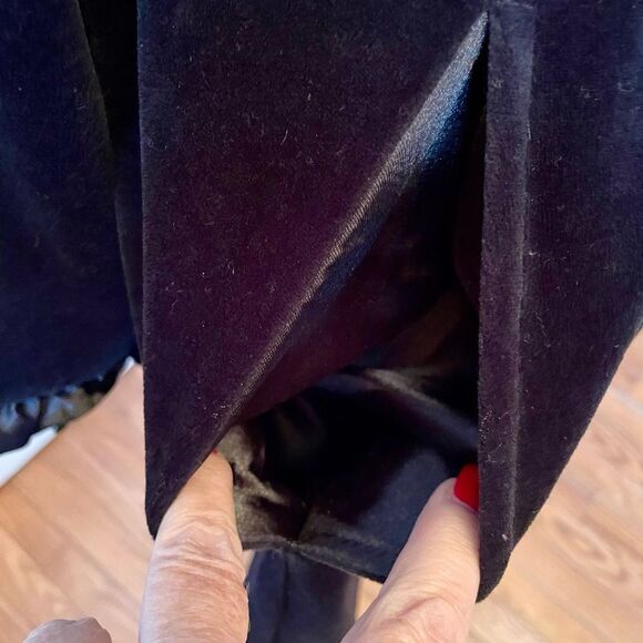 Betsey Johnson Intimates Black Ruffled Robe Size Large - Picture 3 of 6